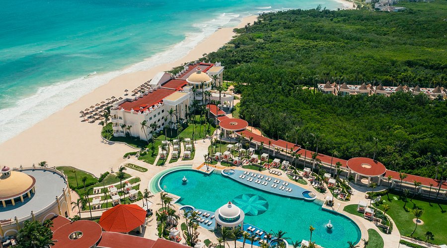 Private transfer from Cancun Airport to JOIA Paraíso by Iberostar